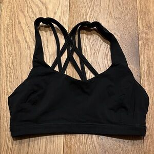 Lululemon sports bra, size 6